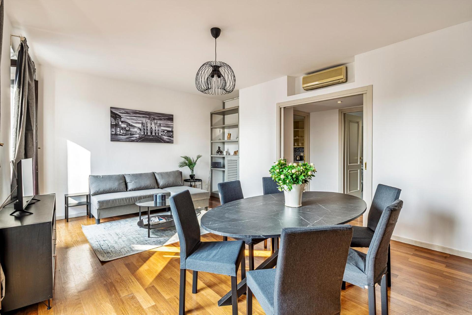 Elegant 2 Bedrooms Apartments Near Duomo Milánó Kültér fotó