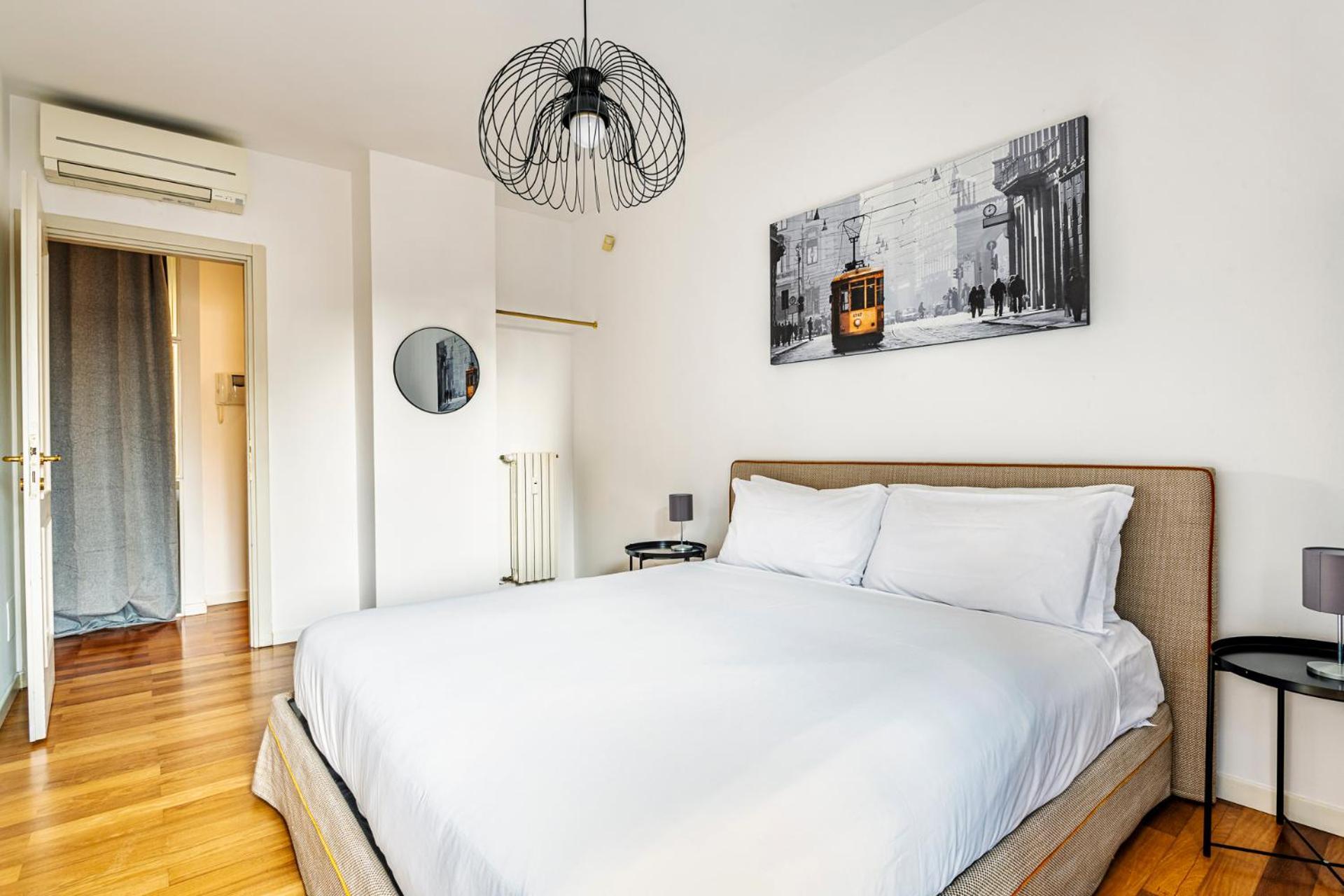 Elegant 2 Bedrooms Apartments Near Duomo Milánó Kültér fotó