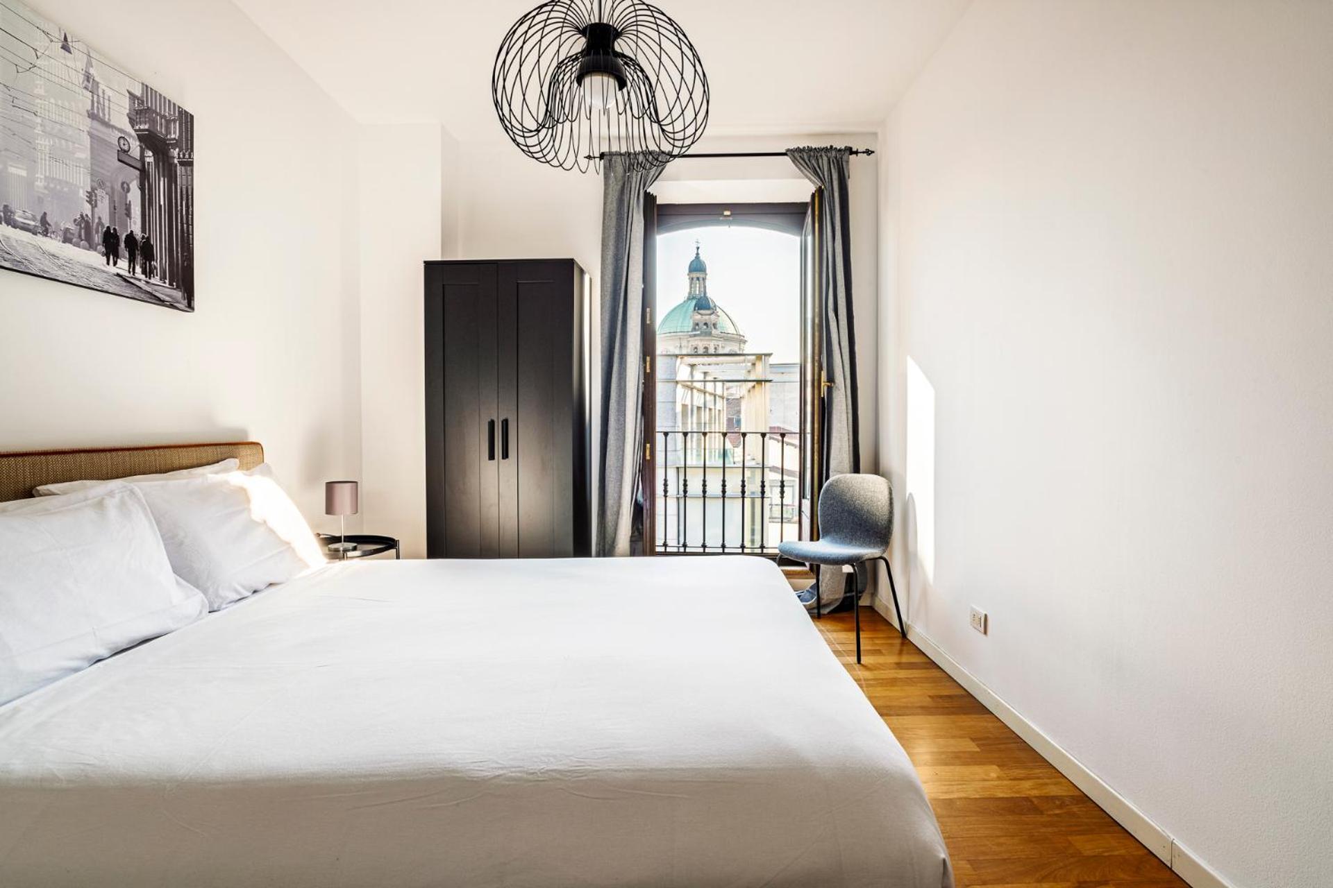 Elegant 2 Bedrooms Apartments Near Duomo Milánó Kültér fotó