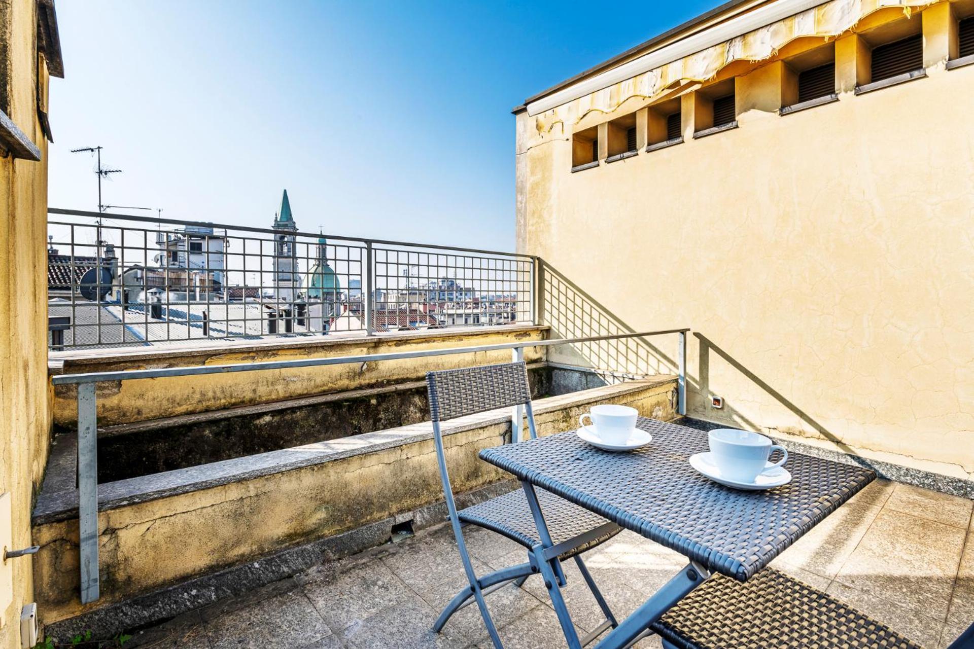 Elegant 2 Bedrooms Apartments Near Duomo Milánó Kültér fotó