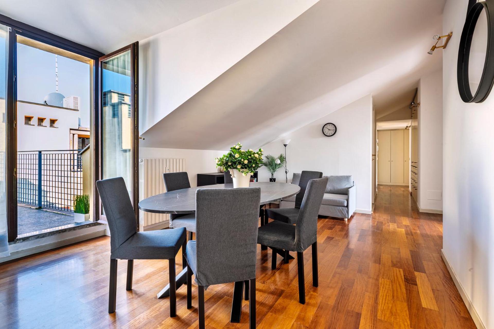 Elegant 2 Bedrooms Apartments Near Duomo Milánó Kültér fotó