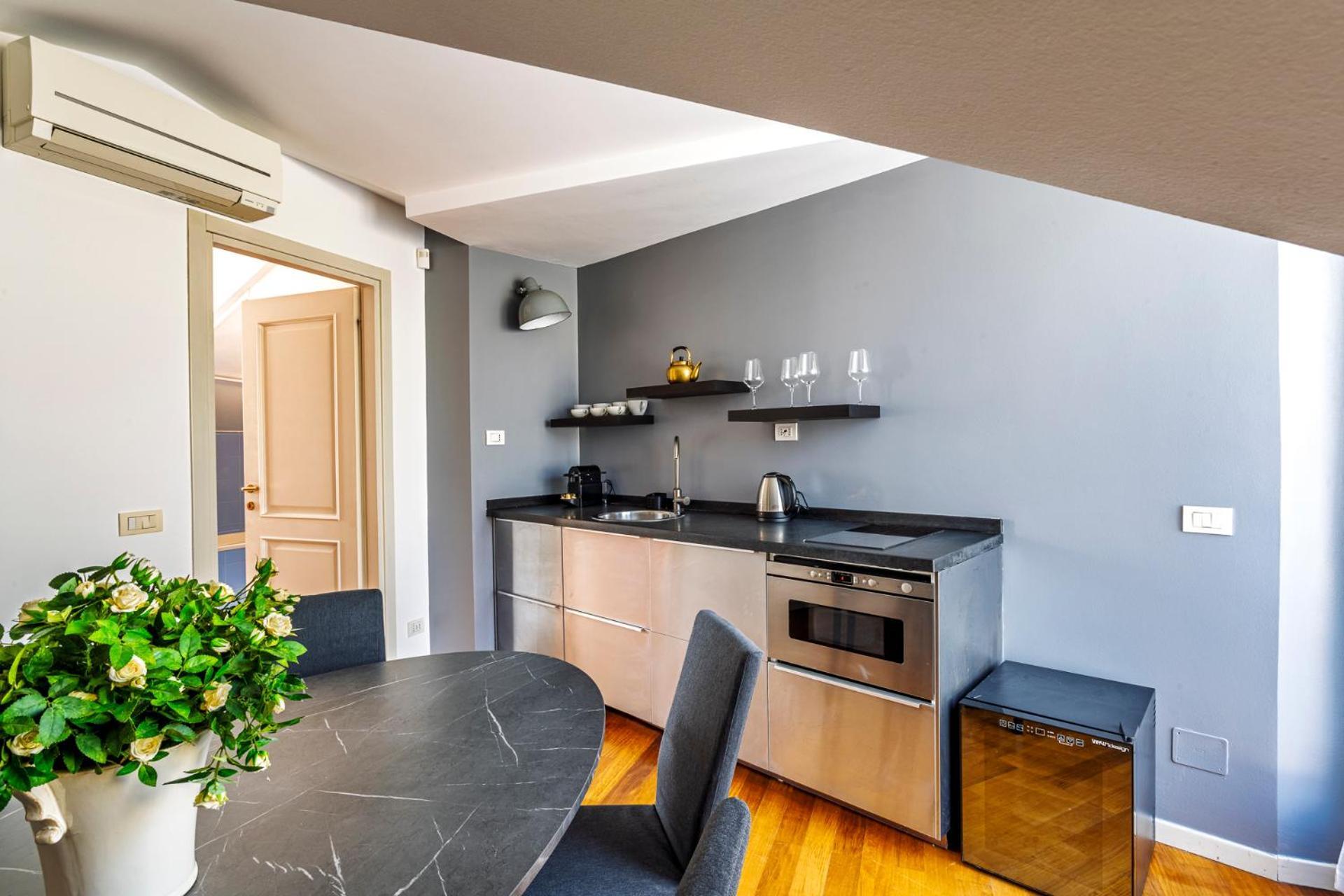 Elegant 2 Bedrooms Apartments Near Duomo Milánó Kültér fotó