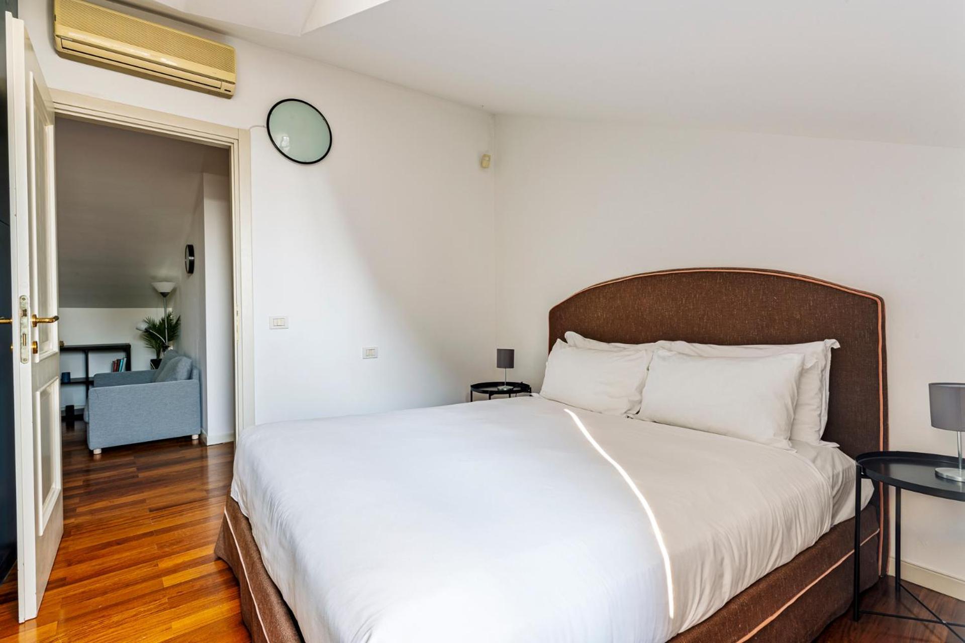 Elegant 2 Bedrooms Apartments Near Duomo Milánó Kültér fotó